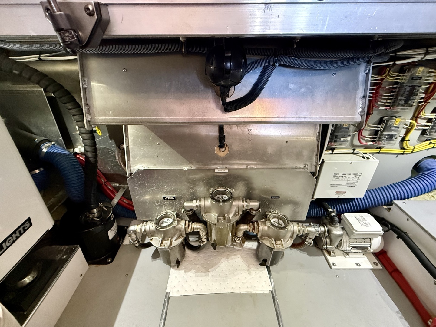 Uhuru 45ft Coastal Craft Yacht For Sale Uhuru 45ft Coastal Craft Yacht For Sale