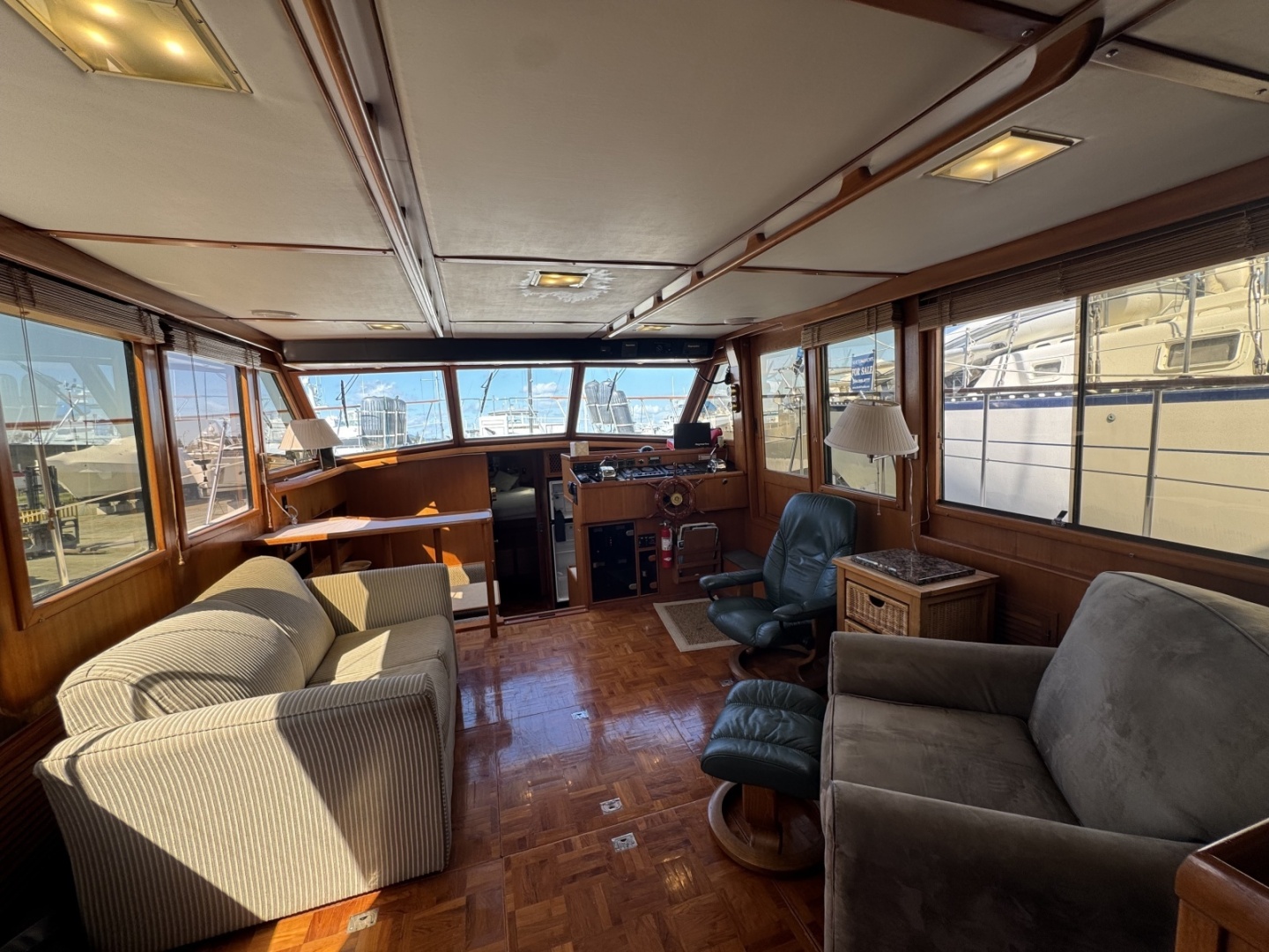 The Other Side 47ft Lien Hwa Yacht For Sale The Other Side 47ft Lien Hwa Yacht For Sale