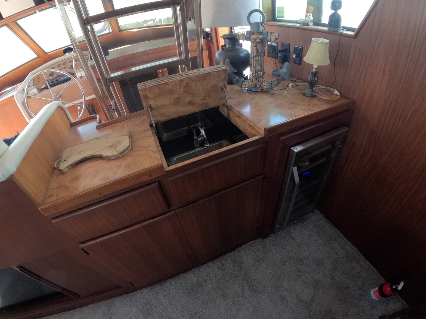 1987 Hatteras Motor Yacht