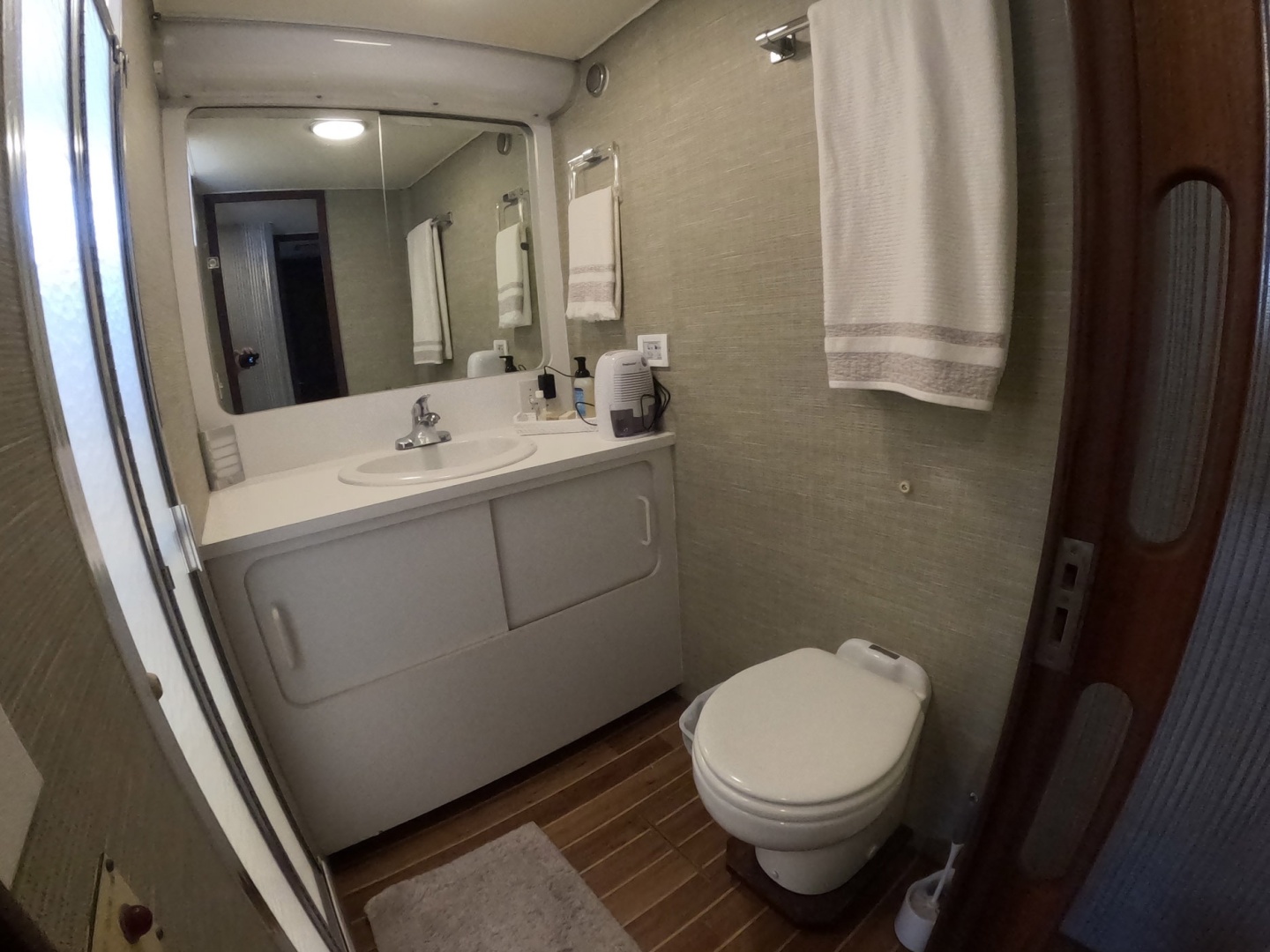 Lady Melan 54ft Hatteras Yacht For Sale