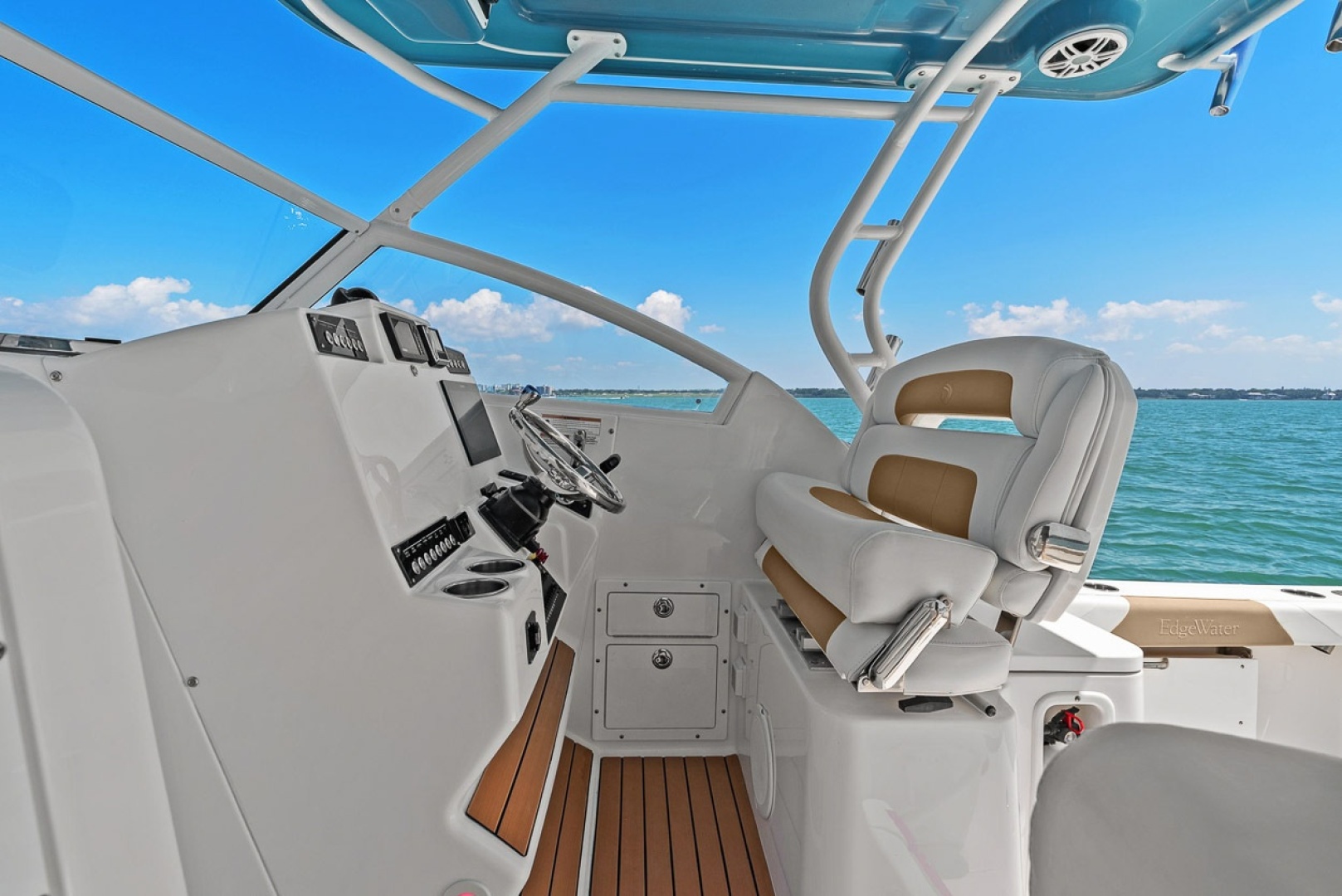 28ft Edgewater Yacht For Sale