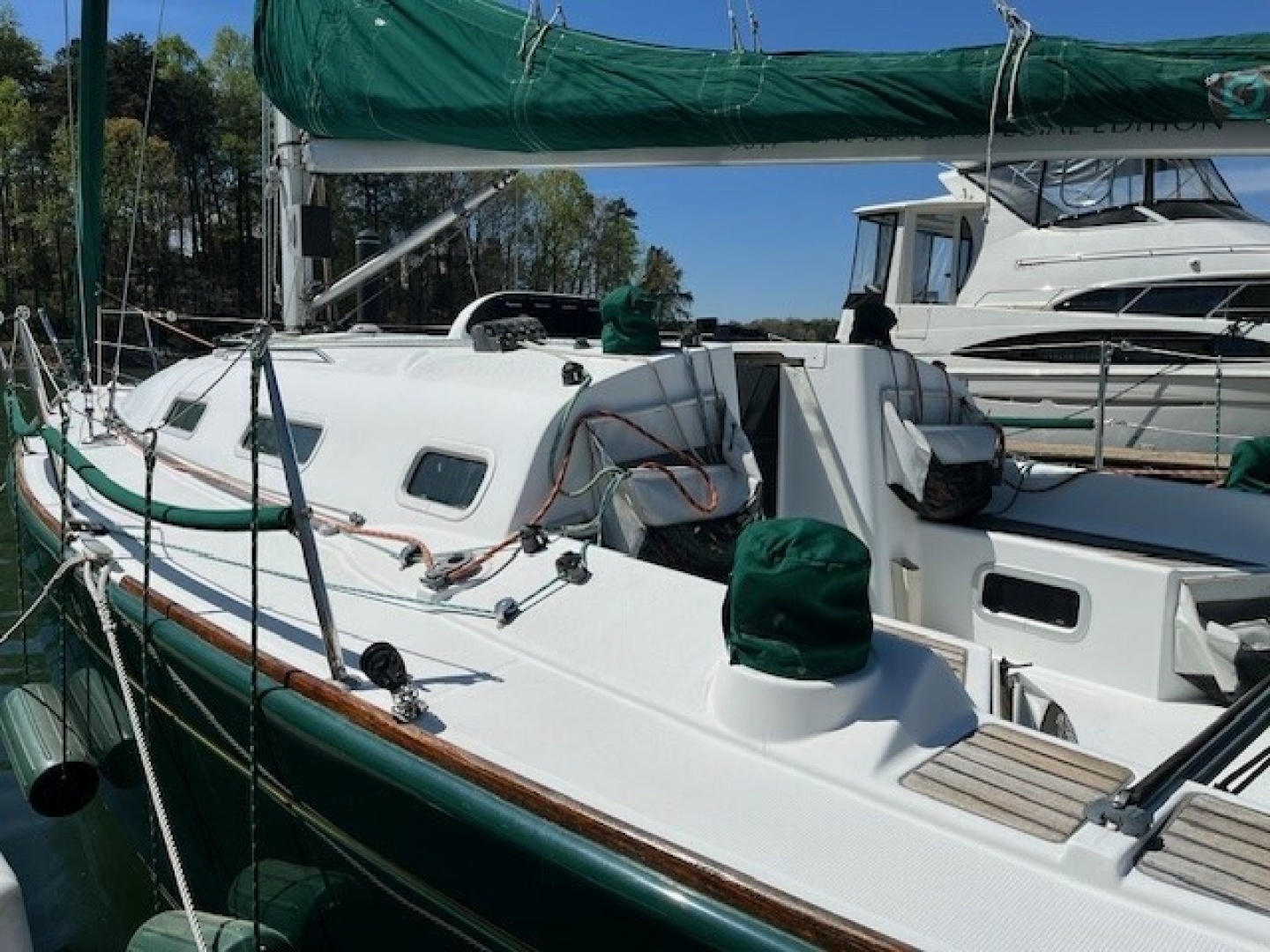 2005 Beneteau 