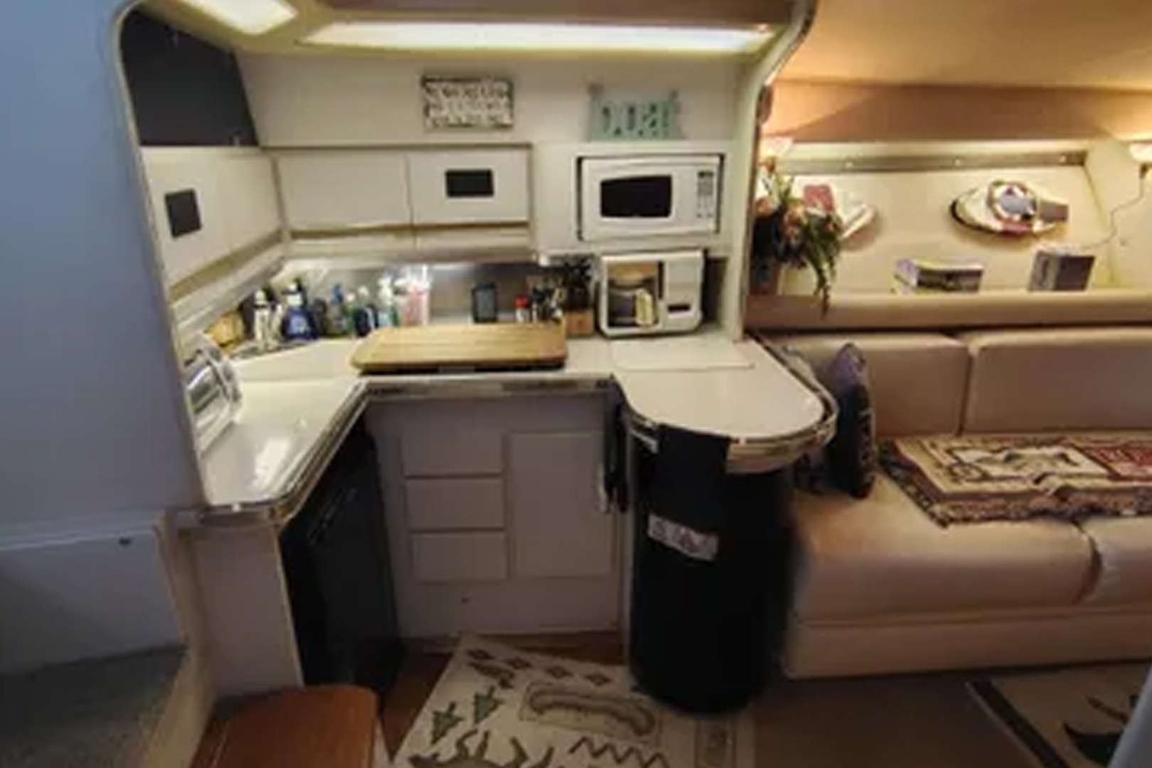 Just a Big Canoe 34ft Wellcraft Yacht For Sale Just a Big Canoe 34ft Wellcraft Yacht For Sale