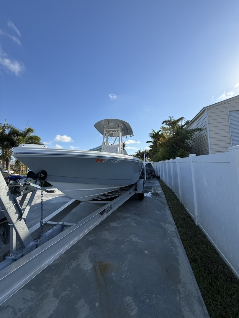 25ft Pathfinder Yacht For Sale