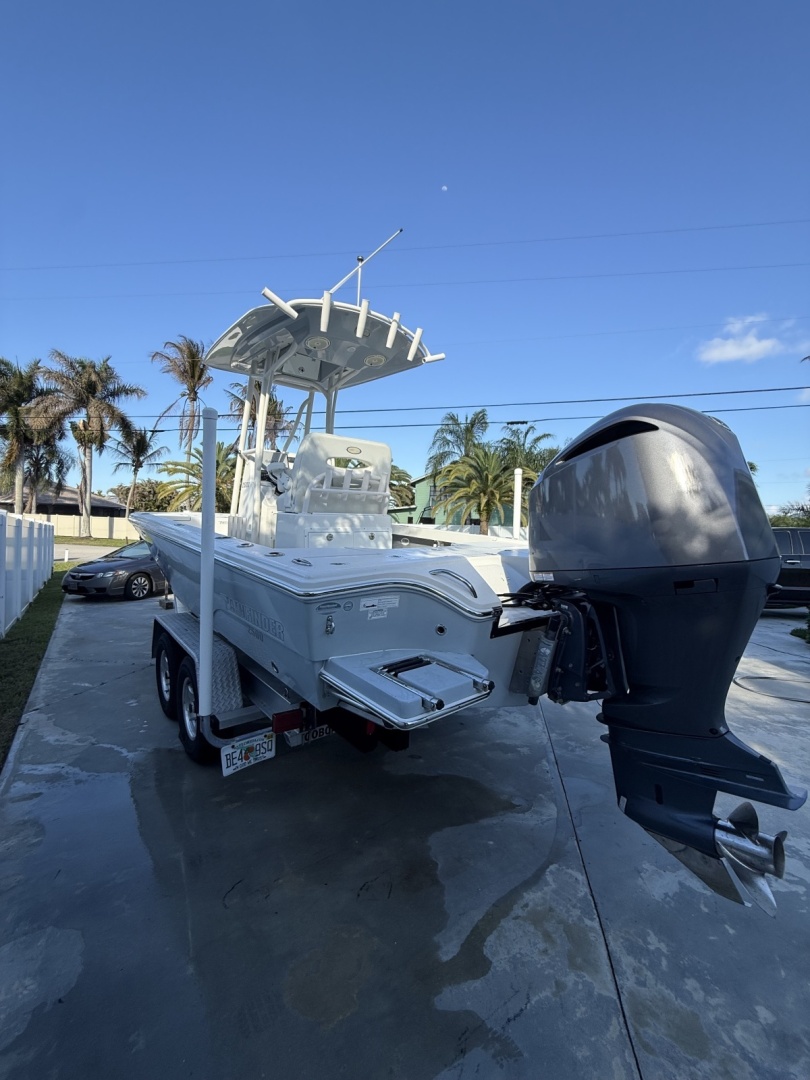 25ft Pathfinder Yacht For Sale