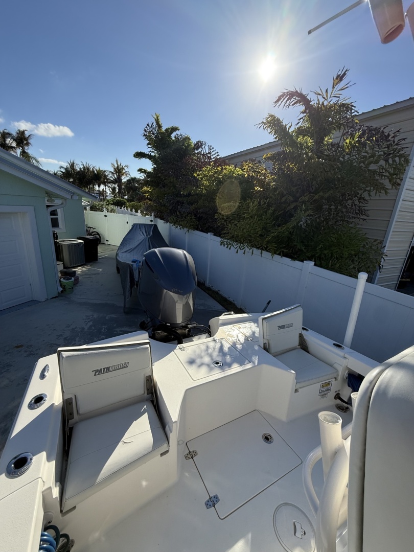 25ft Pathfinder Yacht For Sale