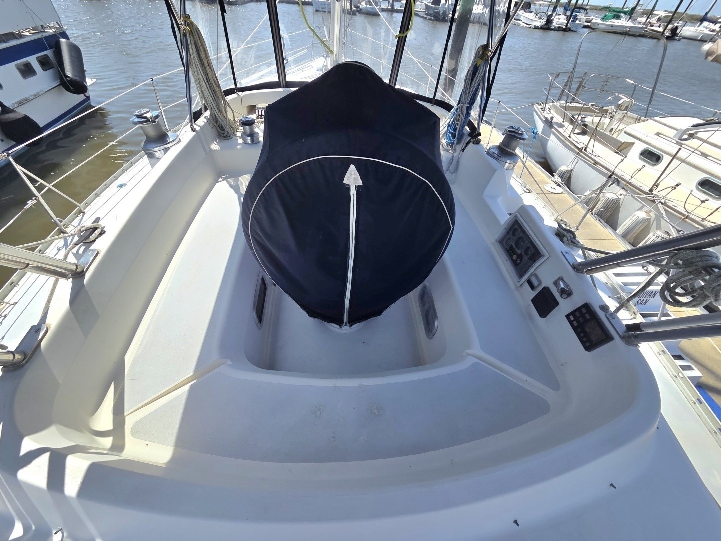 Divan San 42ft Hunter Yacht For Sale