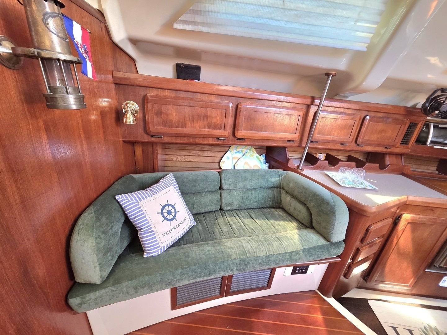 Divan San 42ft Hunter Yacht For Sale