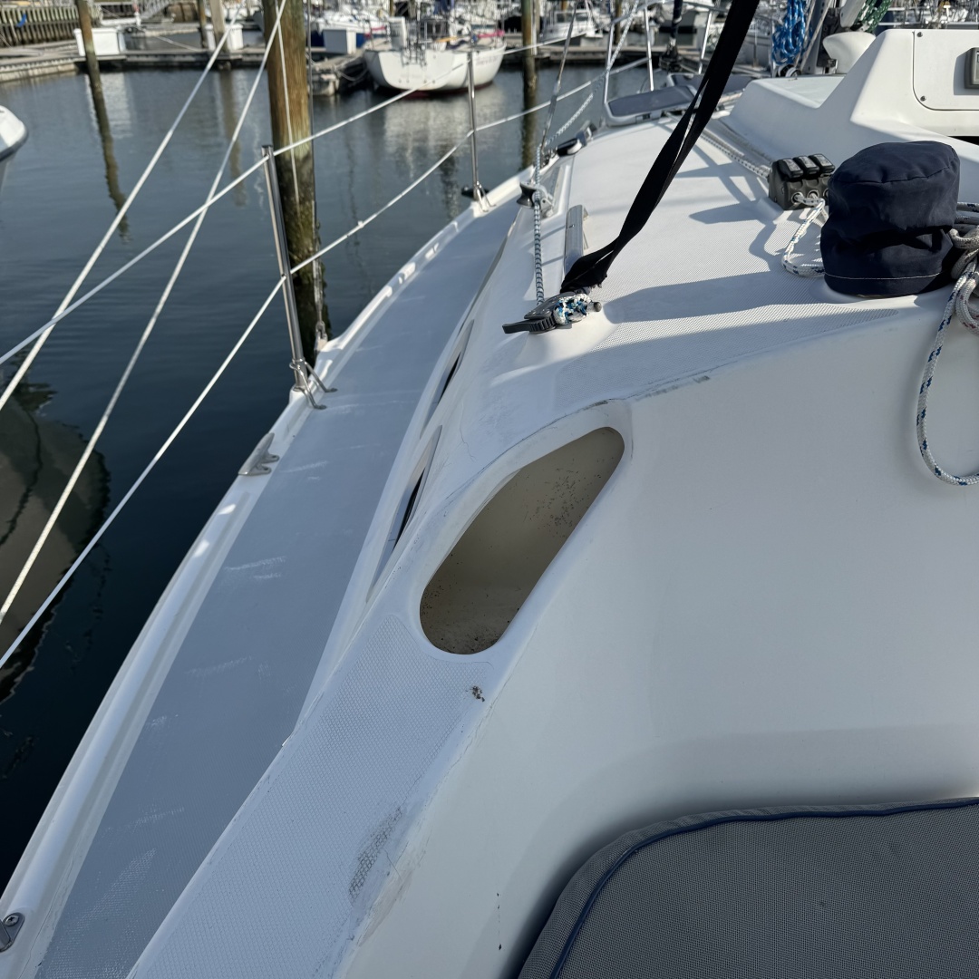 2002 Hunter 326  ldquo The Master Plan rdquo  32ft Hunter Yacht For Sale