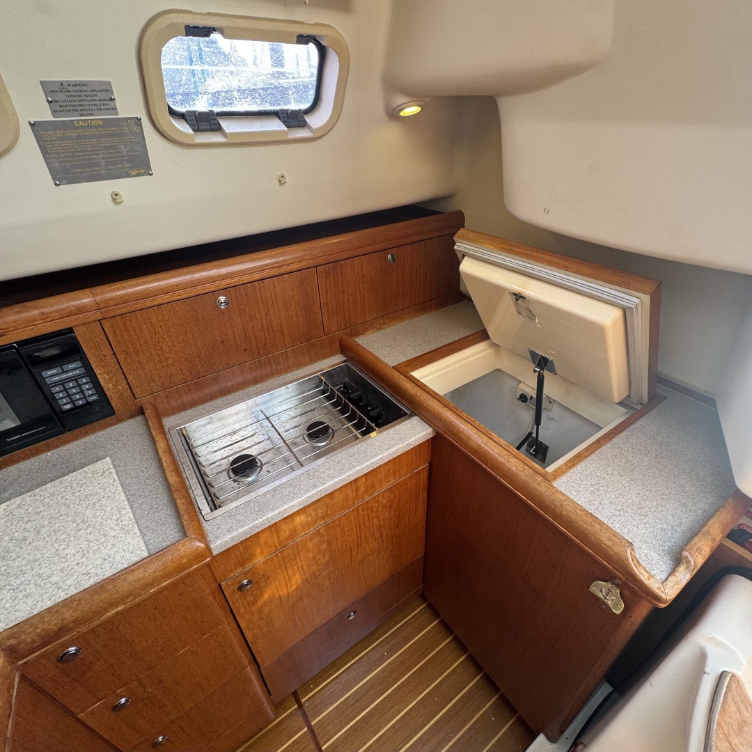 2002 Hunter 326  ldquo The Master Plan rdquo  32ft Hunter Yacht For Sale