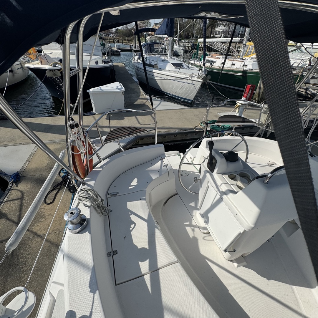 2002 Hunter 326  ldquo The Master Plan rdquo  32ft Hunter Yacht For Sale