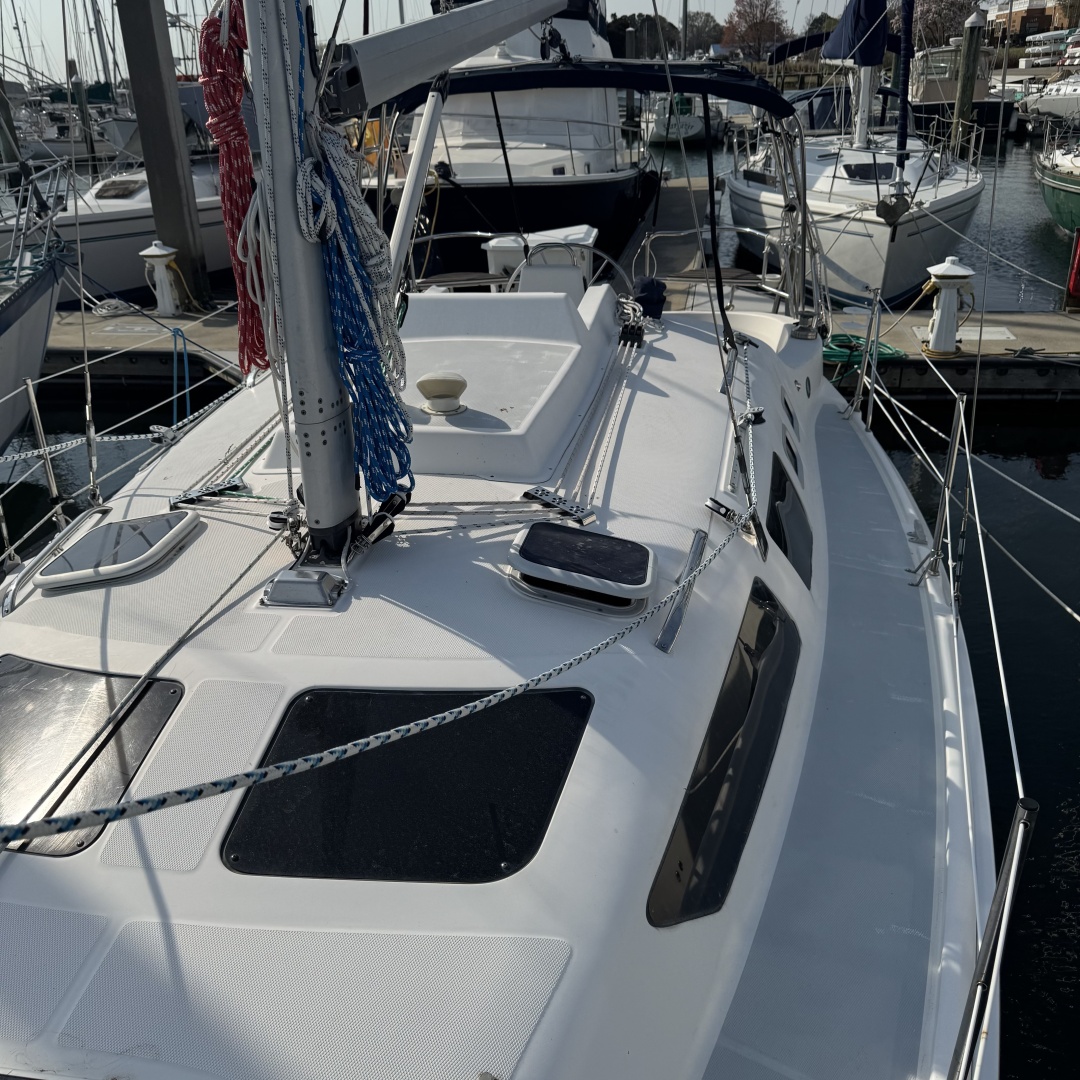 2002 Hunter 326  ldquo The Master Plan rdquo  32ft Hunter Yacht For Sale