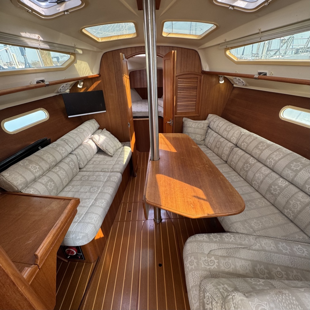 2002 Hunter 326  ldquo The Master Plan rdquo  32ft Hunter Yacht For Sale