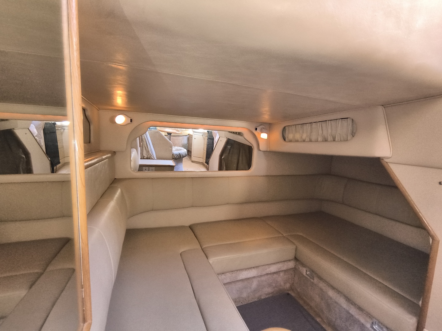 1998 Sea Ray 330 Sundancer