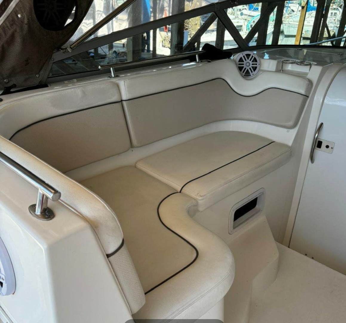 2008 Rinker 300 Express