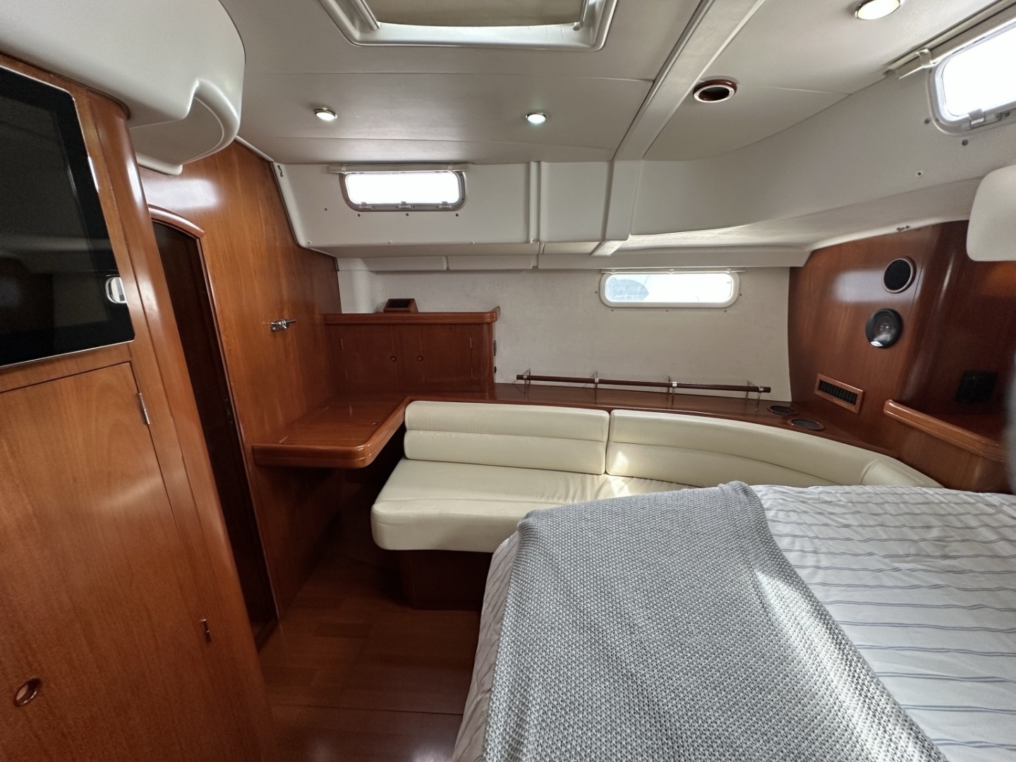 2003 Beneteau 57