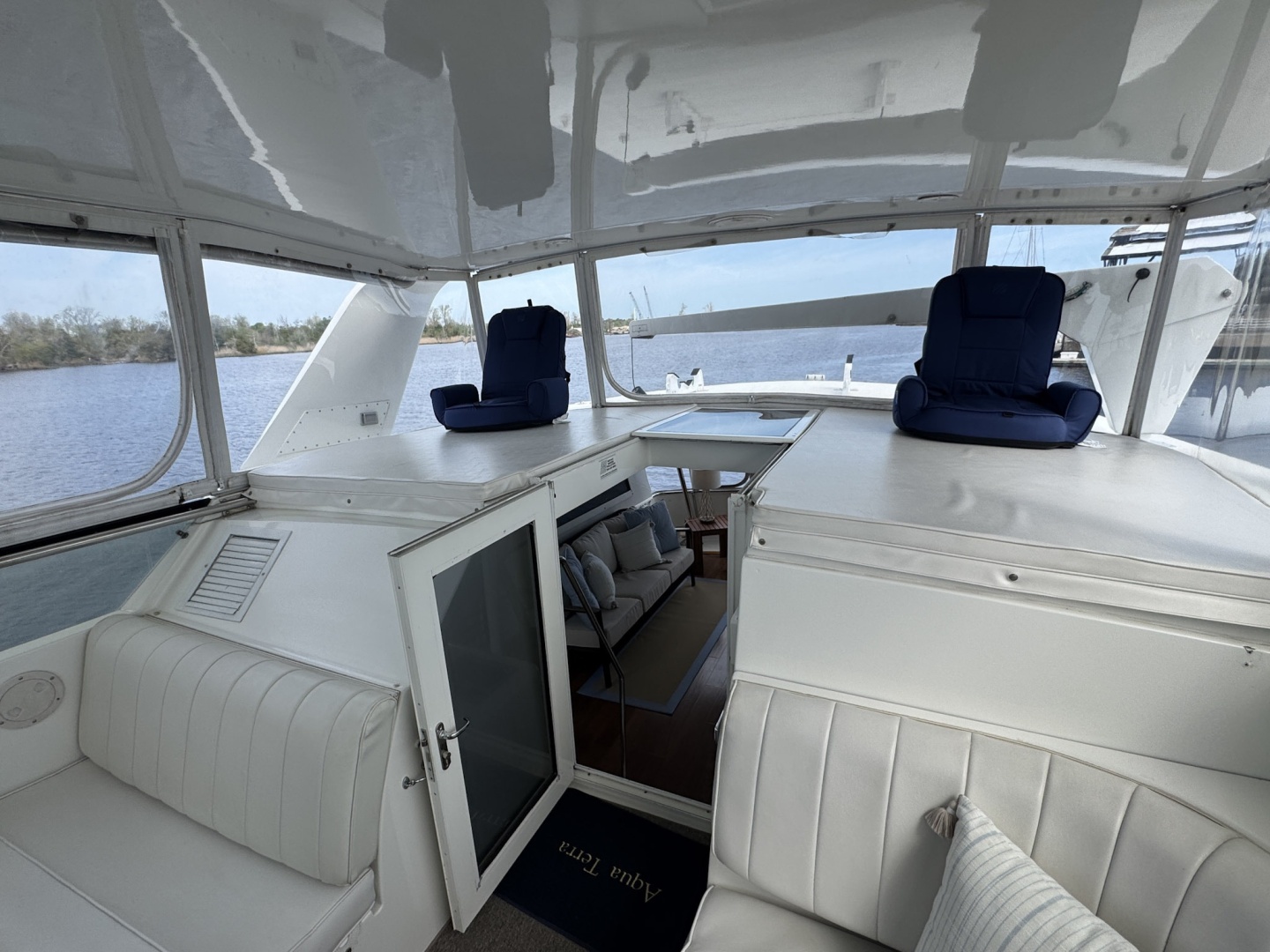 Aqua Terra 52ft Hatteras Yacht For Sale Aqua Terra 52ft Hatteras Yacht For Sale