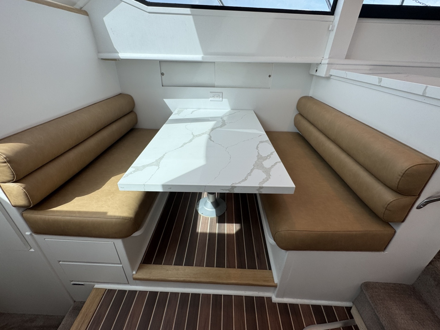 Aqua Terra 52ft Hatteras Yacht For Sale Aqua Terra 52ft Hatteras Yacht For Sale