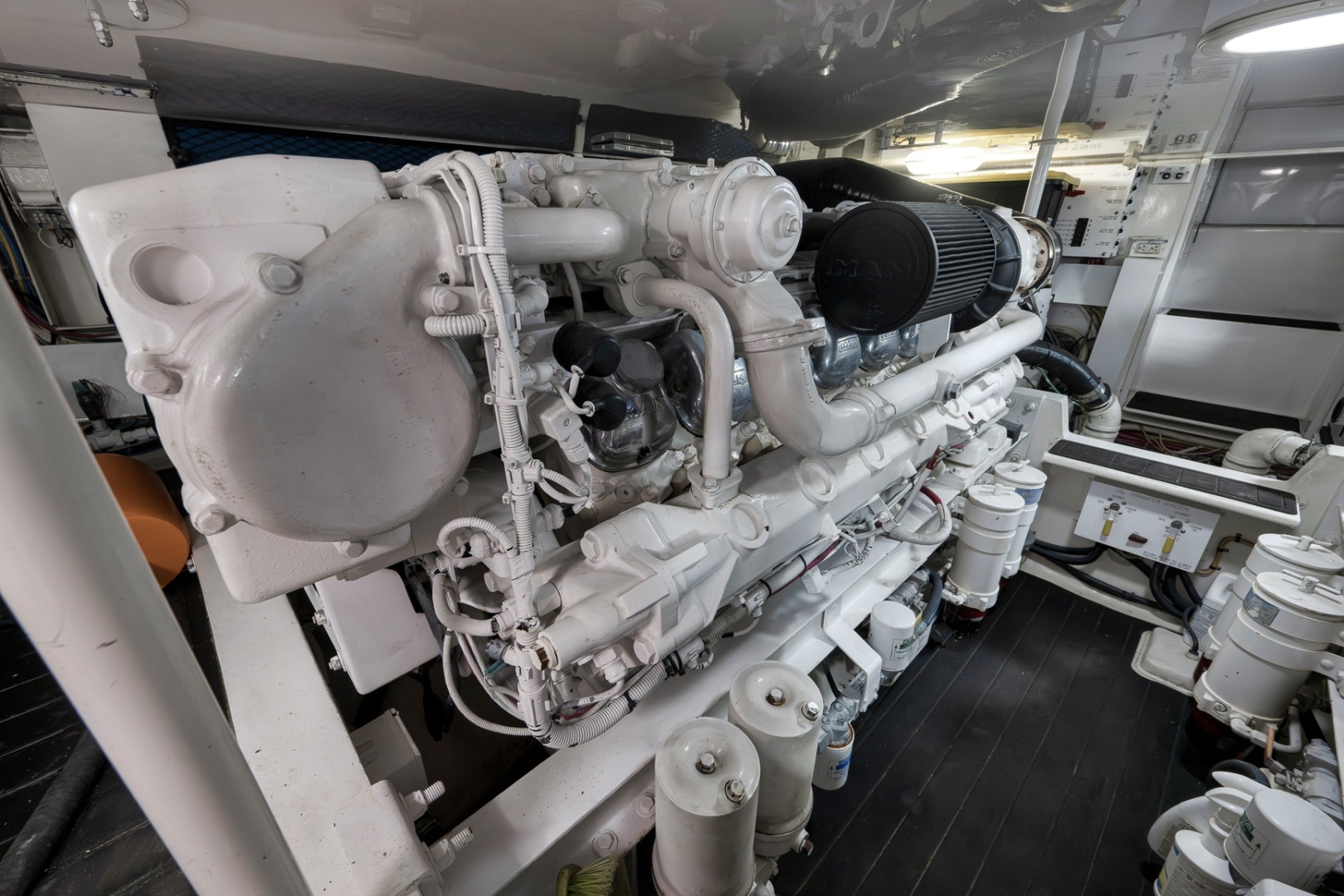 Viking 52 - THE HURRICANE - Engine Room 