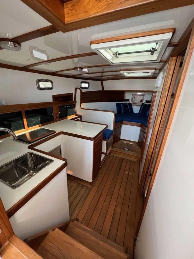 Time  amp  Tide 36ft Ellis Yacht For Sale