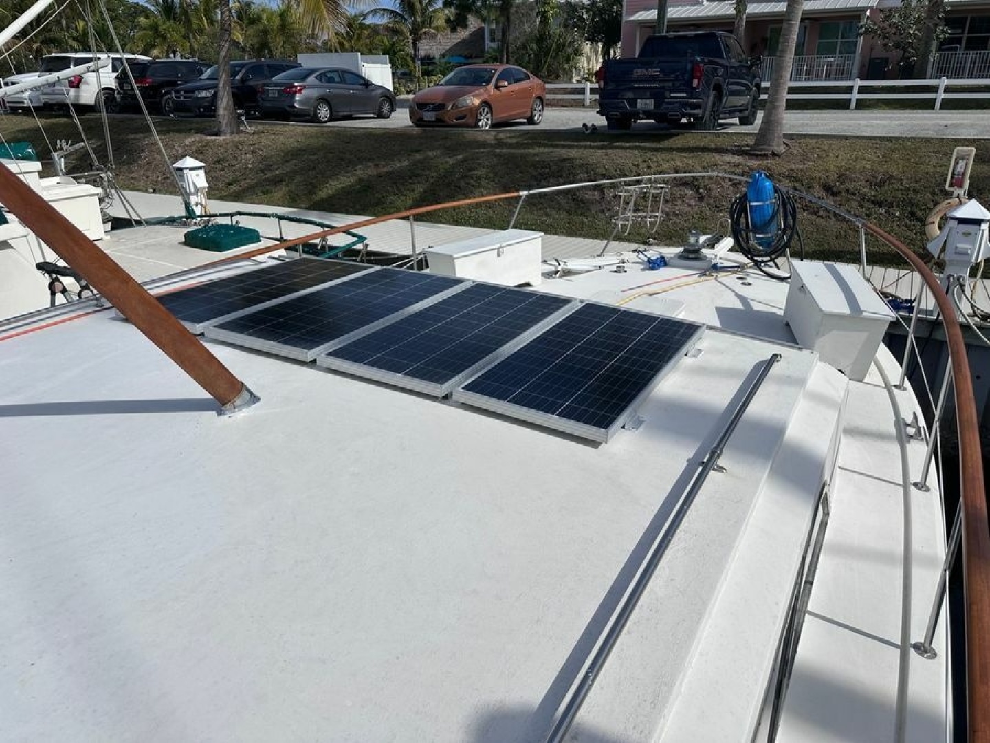 WALKING ON WATER 43ft Hatteras Yacht For Sale