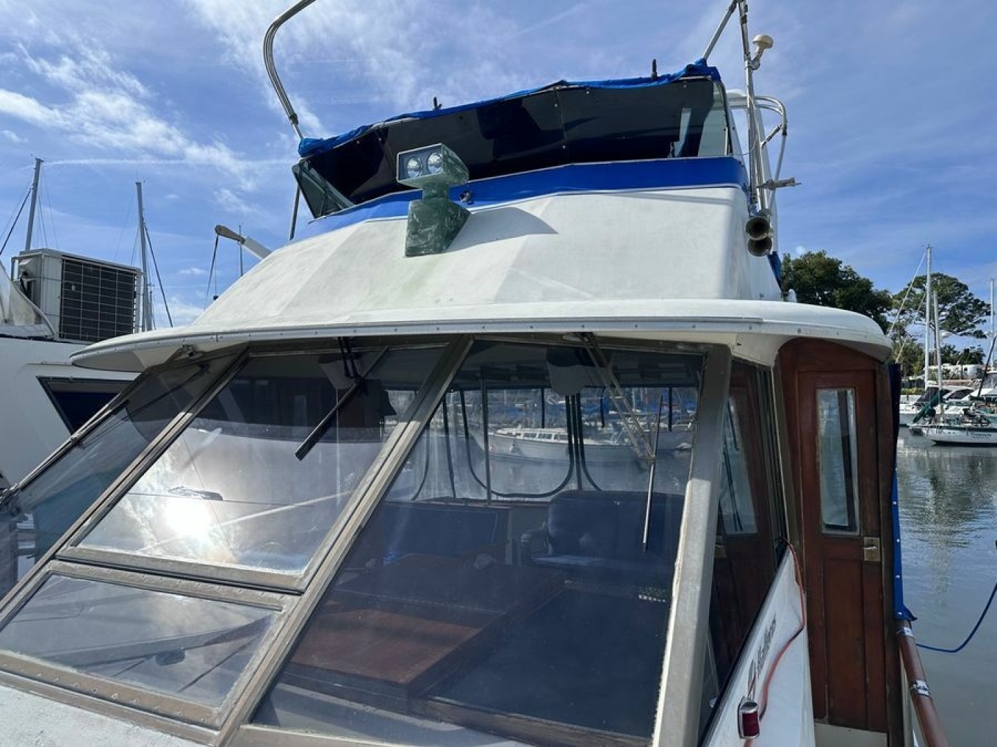 WALKING ON WATER 43ft Hatteras Yacht For Sale
