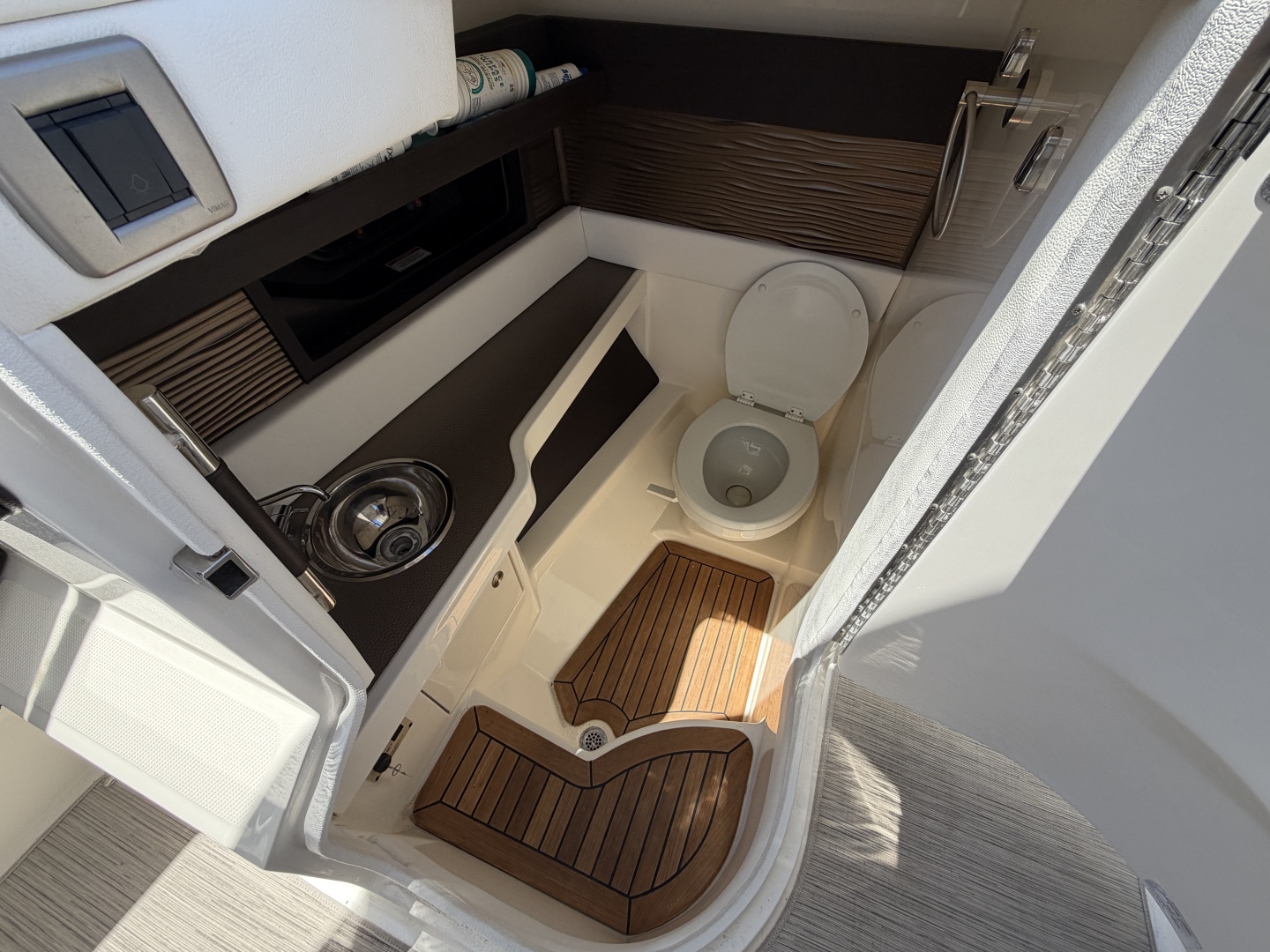 Freedom 32ft Sea Ray Yacht For Sale