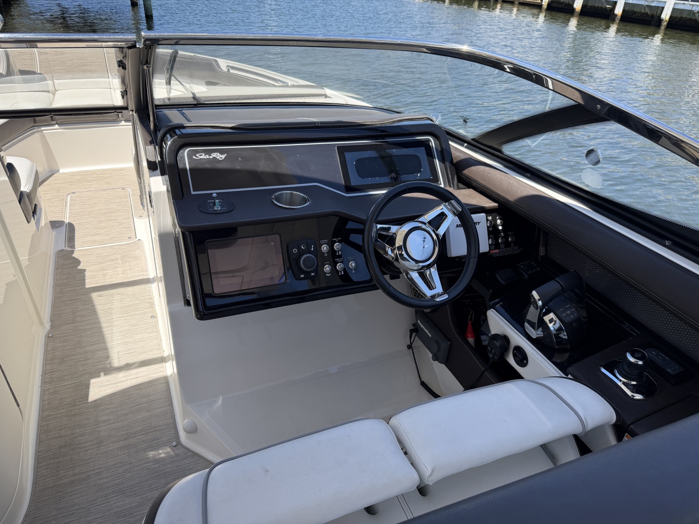 Freedom 32ft Sea Ray Yacht For Sale