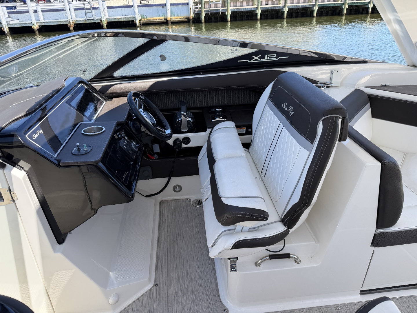 Freedom 32ft Sea Ray Yacht For Sale
