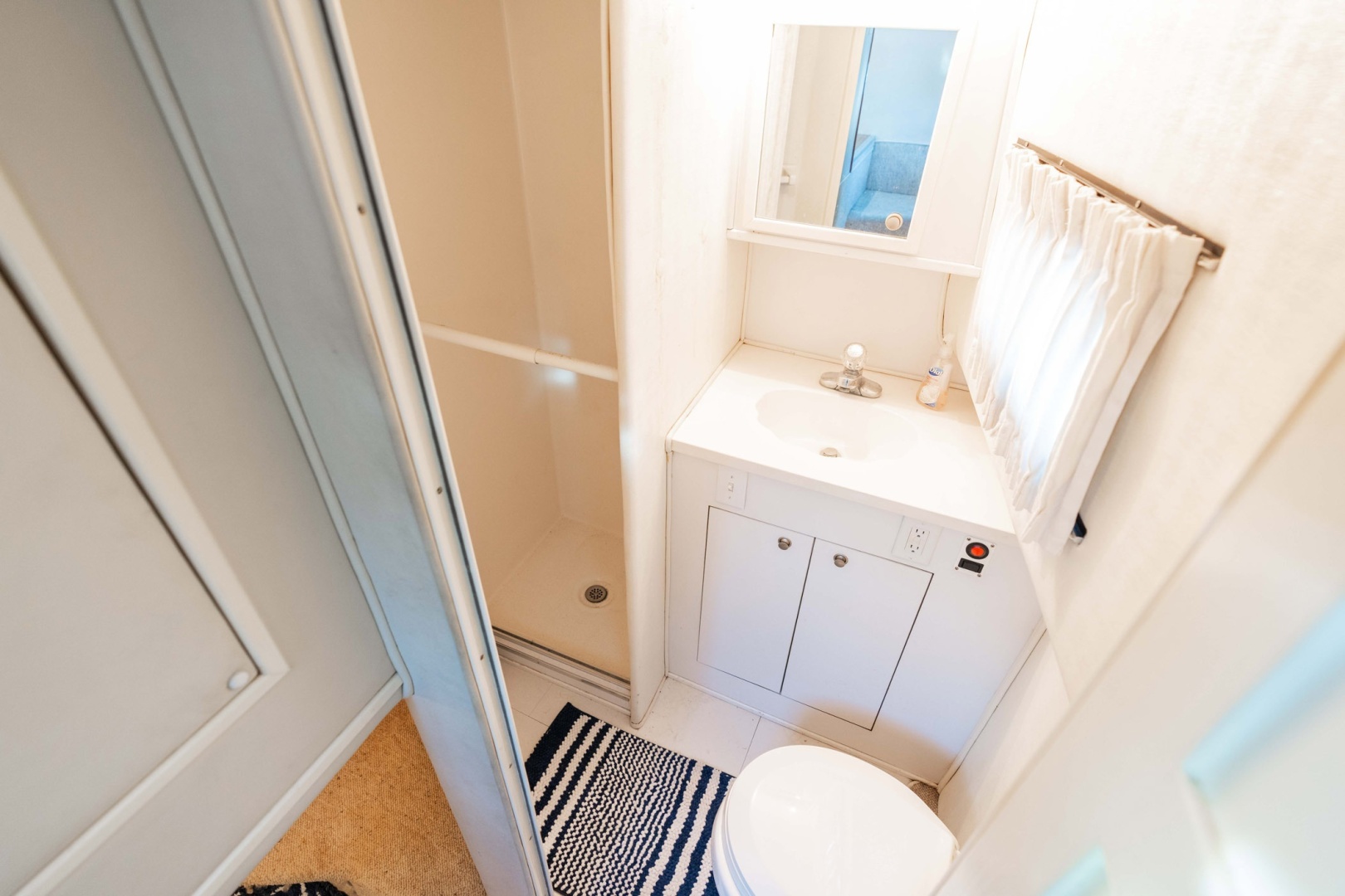 CYCLING TIDES 52ft Harbor Master Yacht For Sale