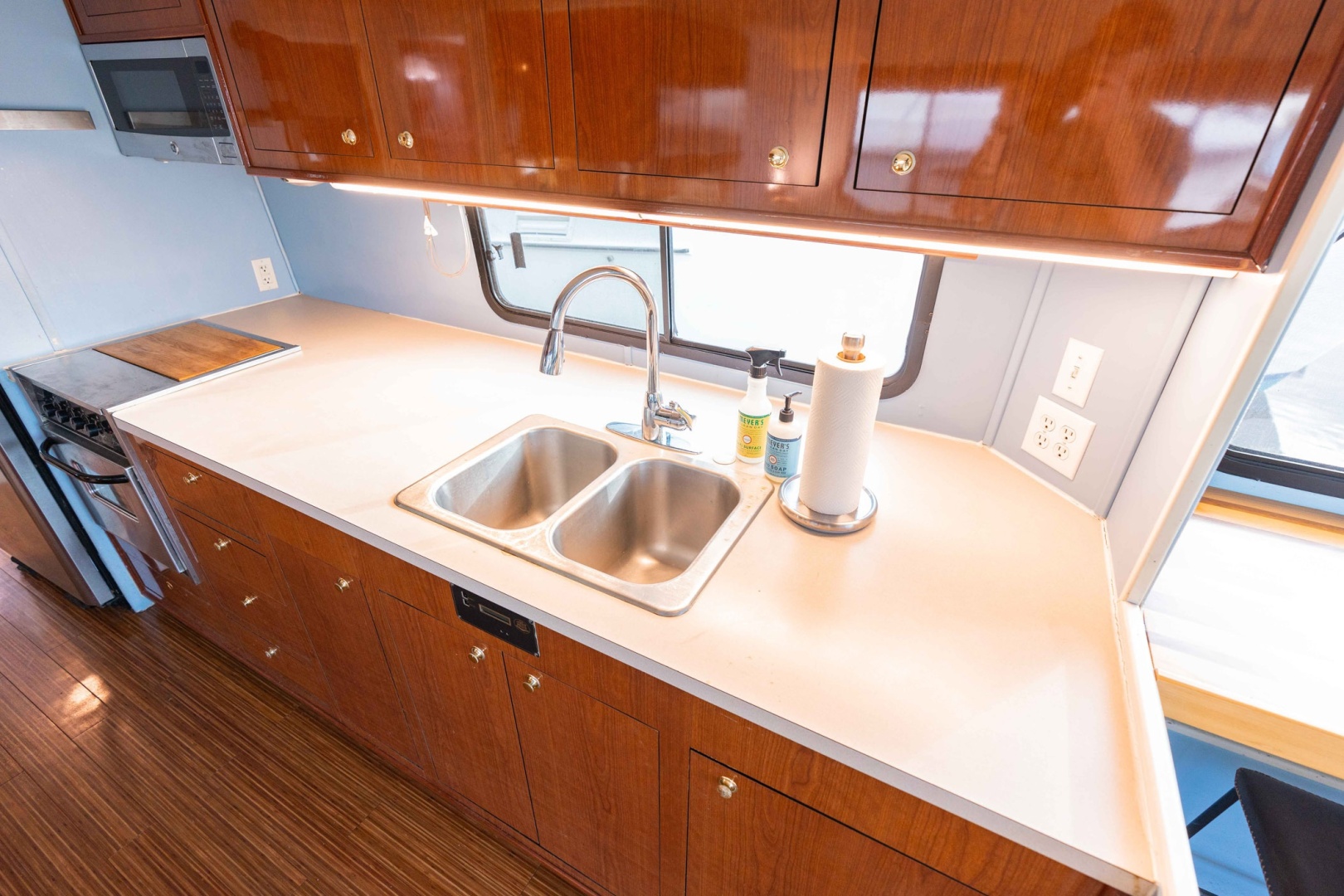 CYCLING TIDES 52ft Harbor Master Yacht For Sale