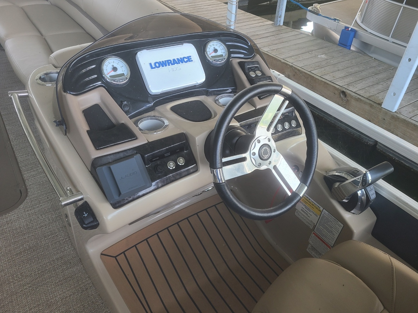 2018 Tracker REGENCY 254 LE3