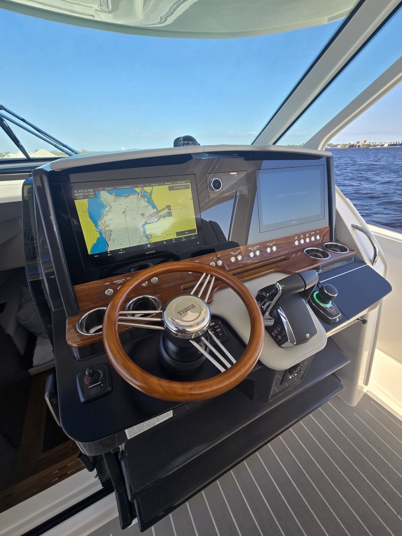 38ft Tiara Yachts Yacht For Sale