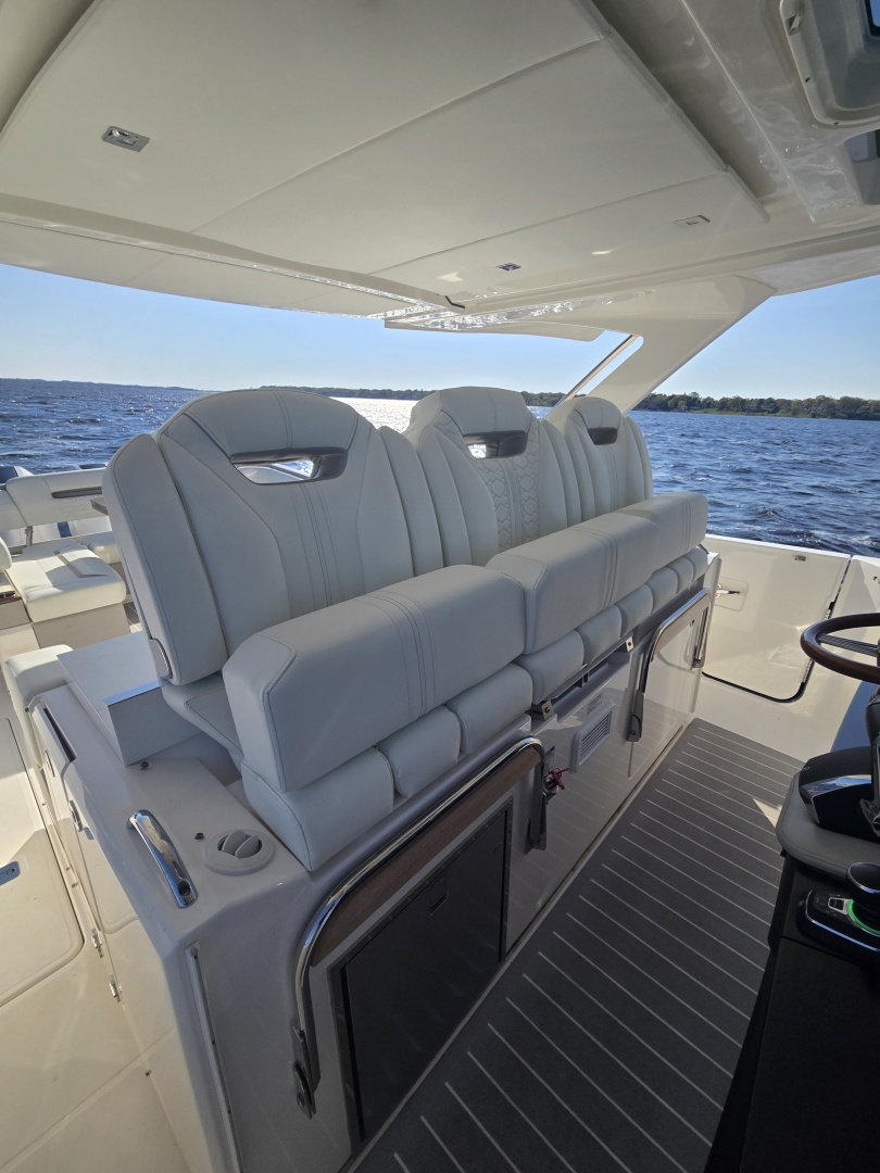 38ft Tiara Yachts Yacht For Sale