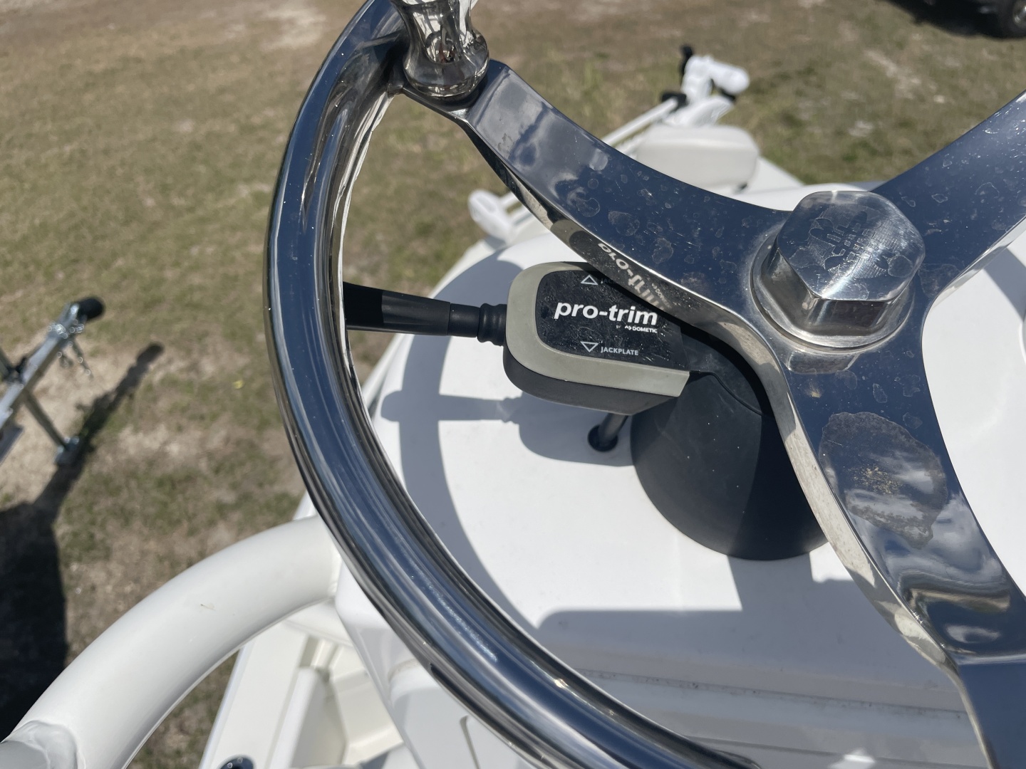 2022 Ranger 2510 Bay