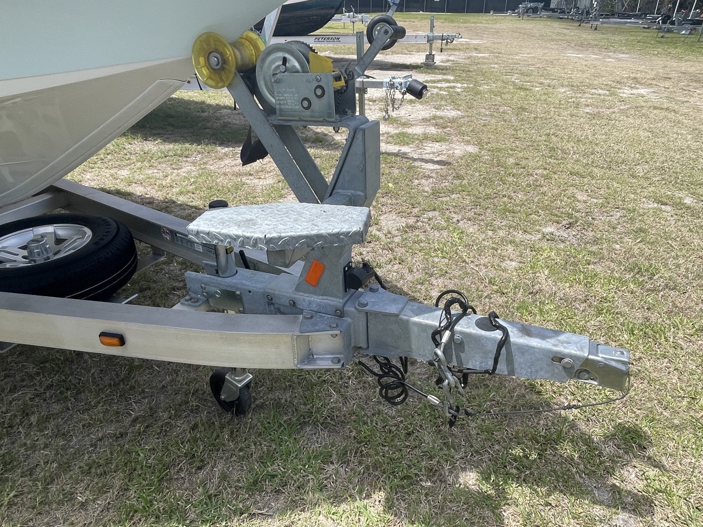 2022 Ranger 2510 Bay