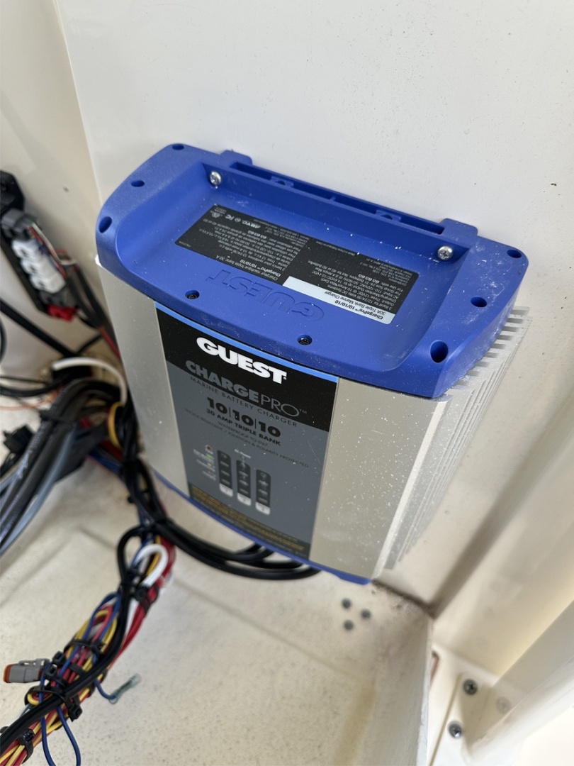 Guest Battery Charger