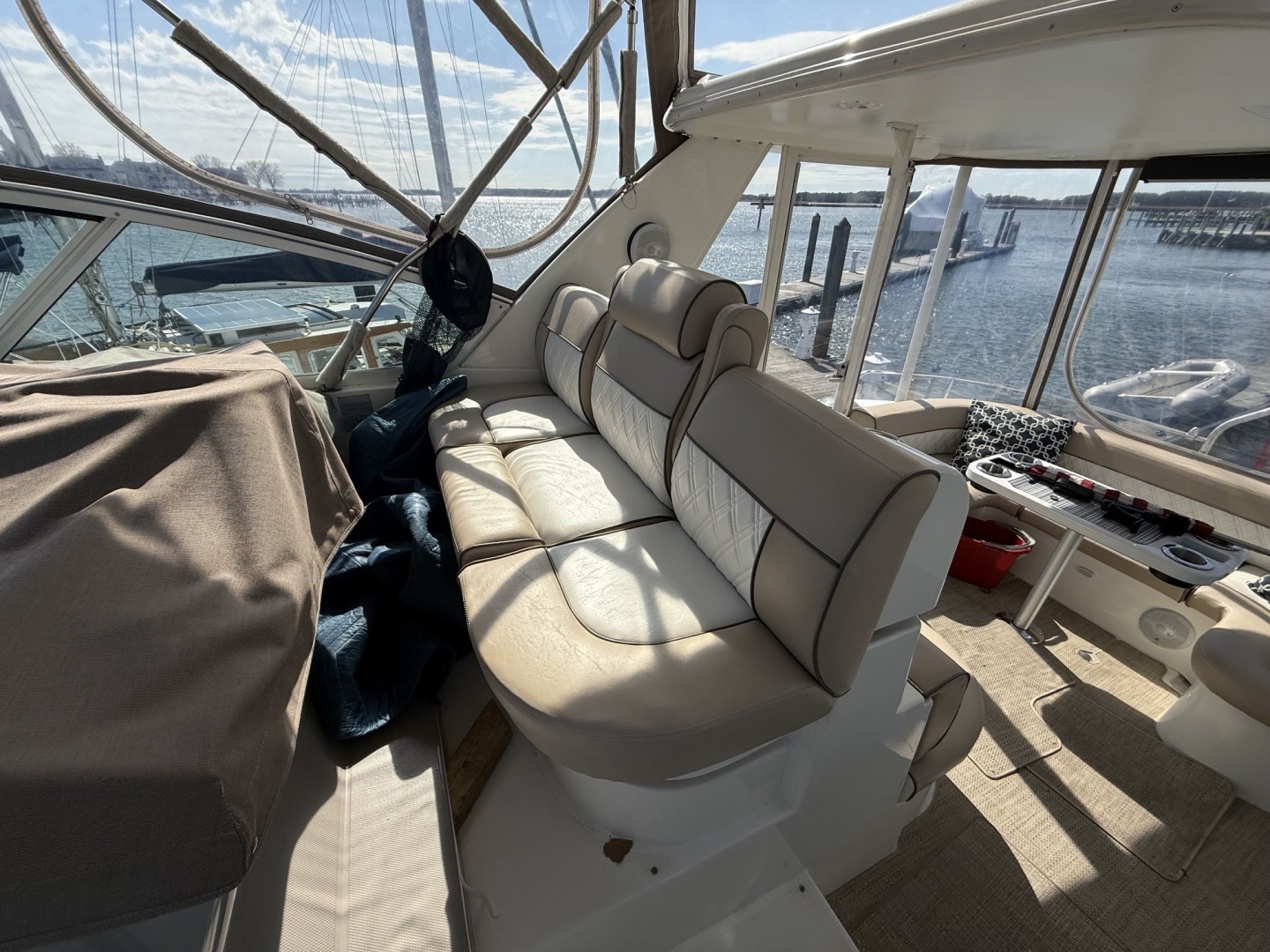 CAVU 46ft Cruisers Yachts Yacht For Sale CAVU 46ft Cruisers Yachts Yacht For Sale