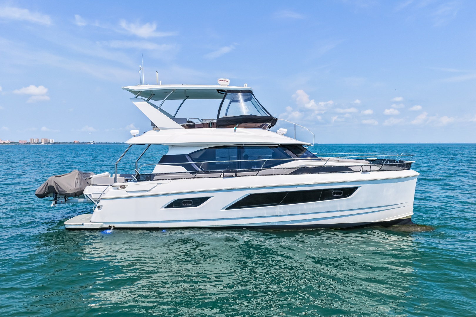 2021 44 Aquila MY Memories Not Dreams Starboard Profile 