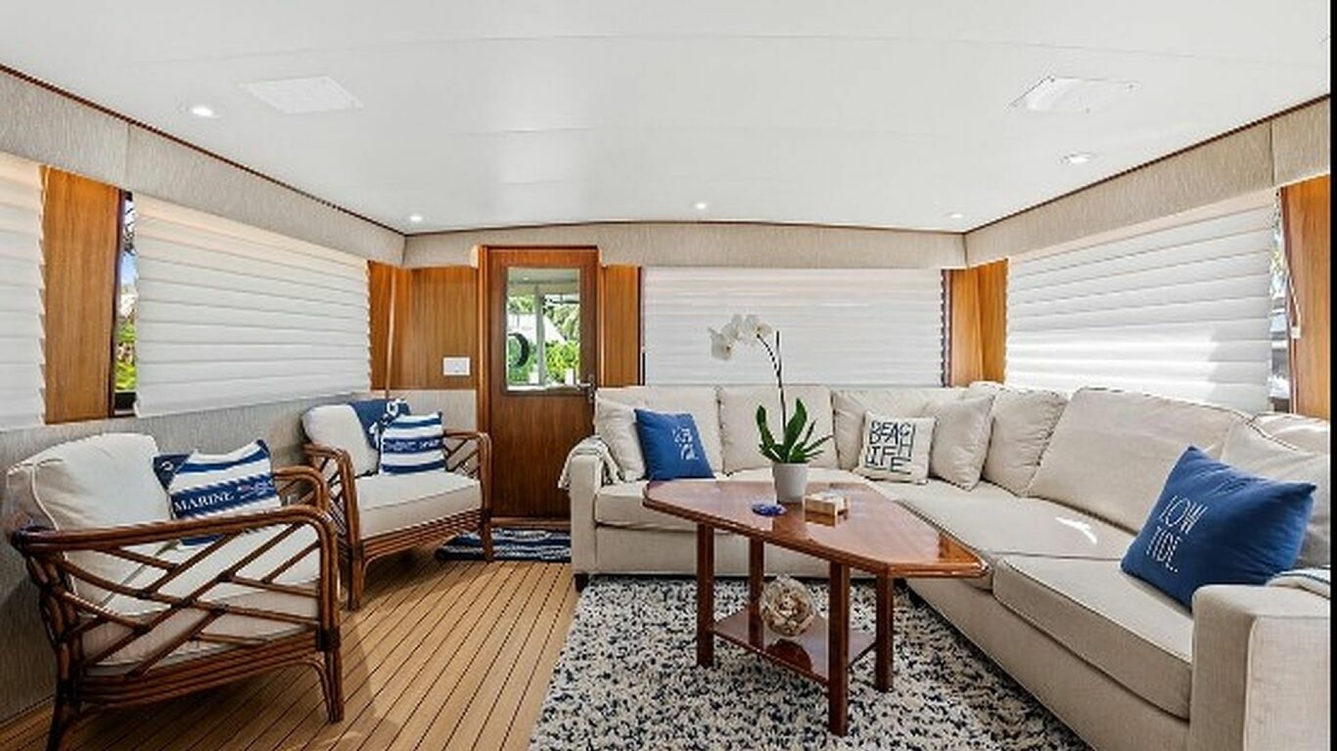 1989 Hatteras Motor Yacht