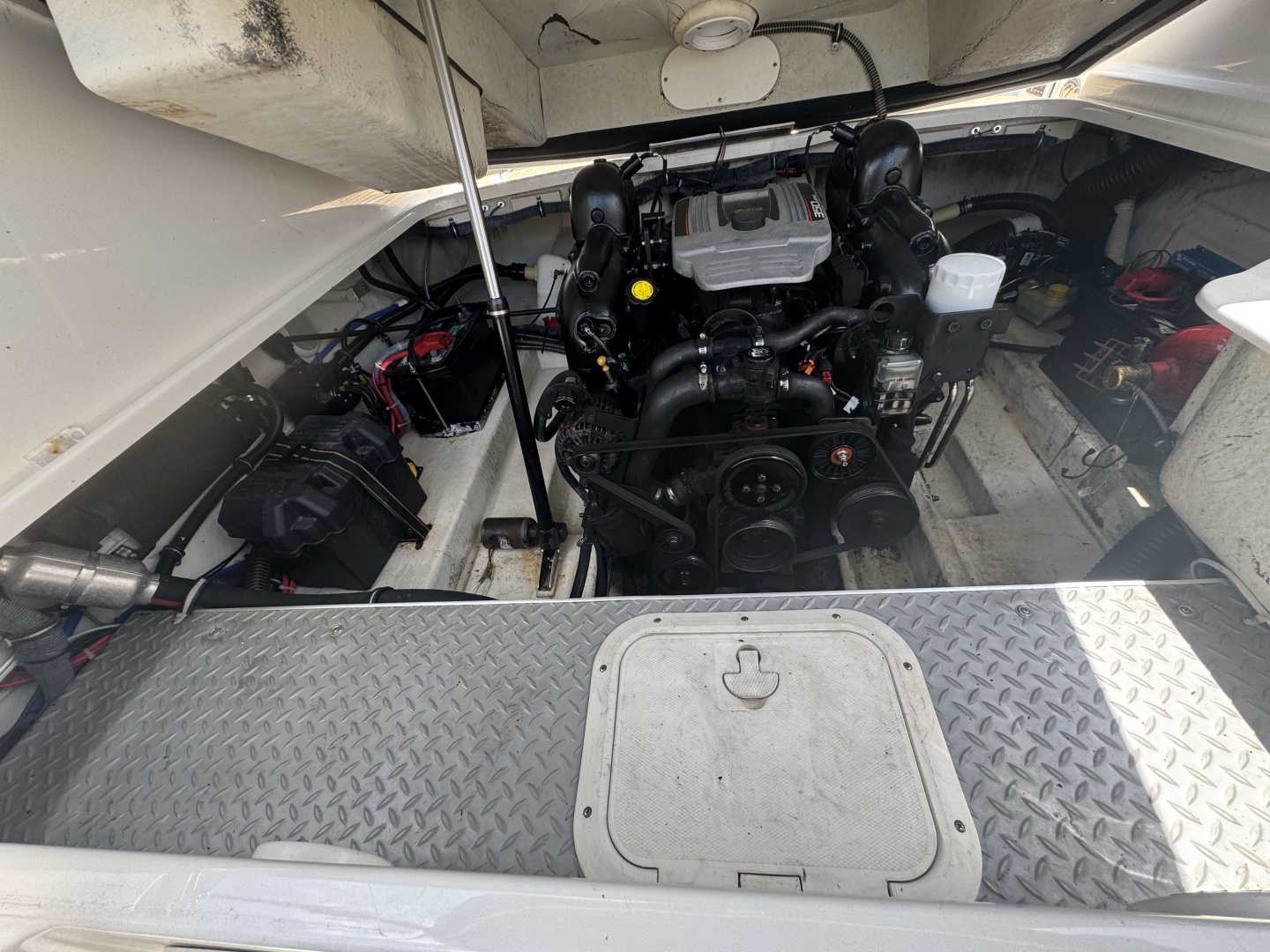 23 Engine Mercruiser