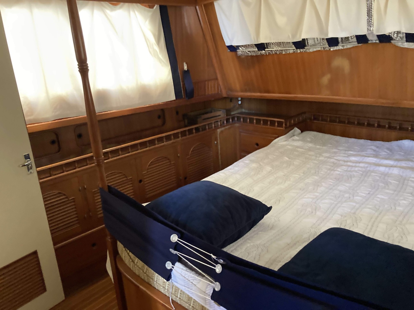 43ft Albin Yacht For Sale