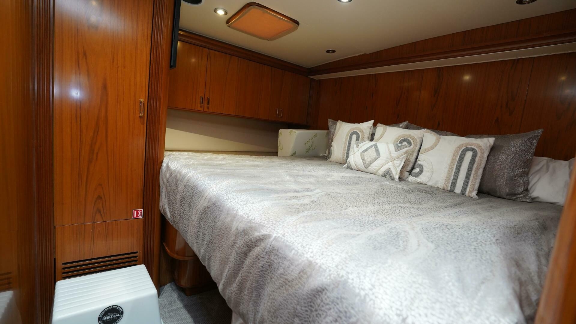 REEL DEAL 82ft Sea Force IX Yacht For Sale REEL DEAL 82ft Sea Force IX Yacht For Sale