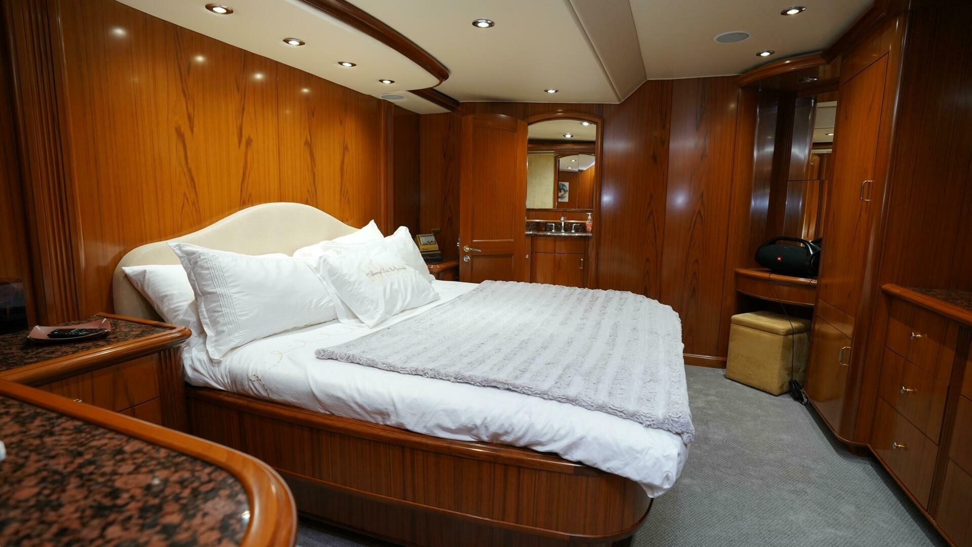 REEL DEAL 82ft Sea Force IX Yacht For Sale REEL DEAL 82ft Sea Force IX Yacht For Sale