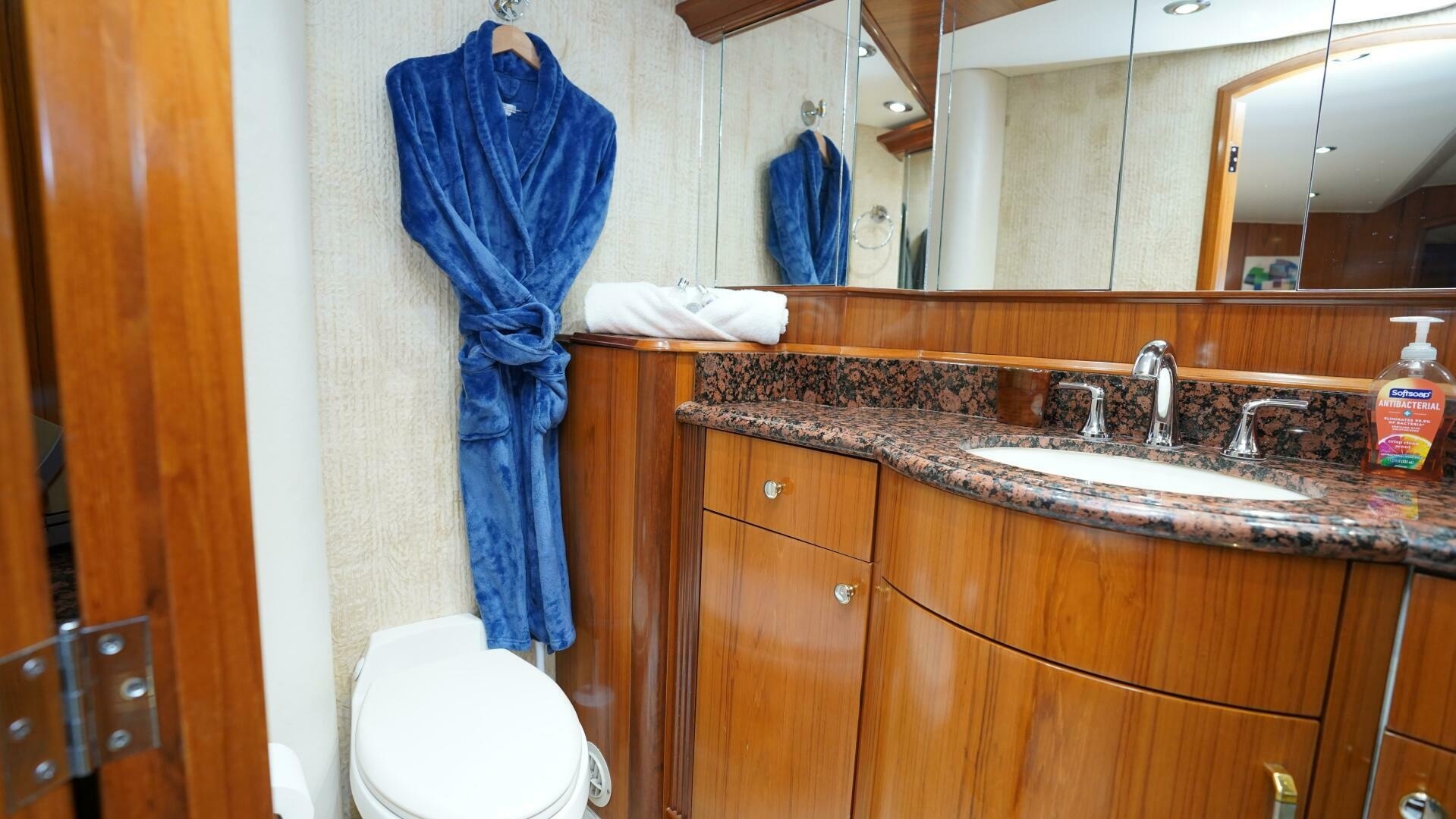 REEL DEAL 82ft Sea Force IX Yacht For Sale REEL DEAL 82ft Sea Force IX Yacht For Sale