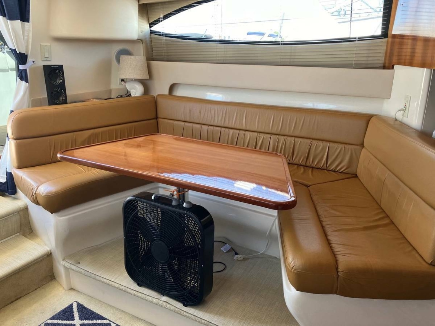 2003 Carver 350 Mariner