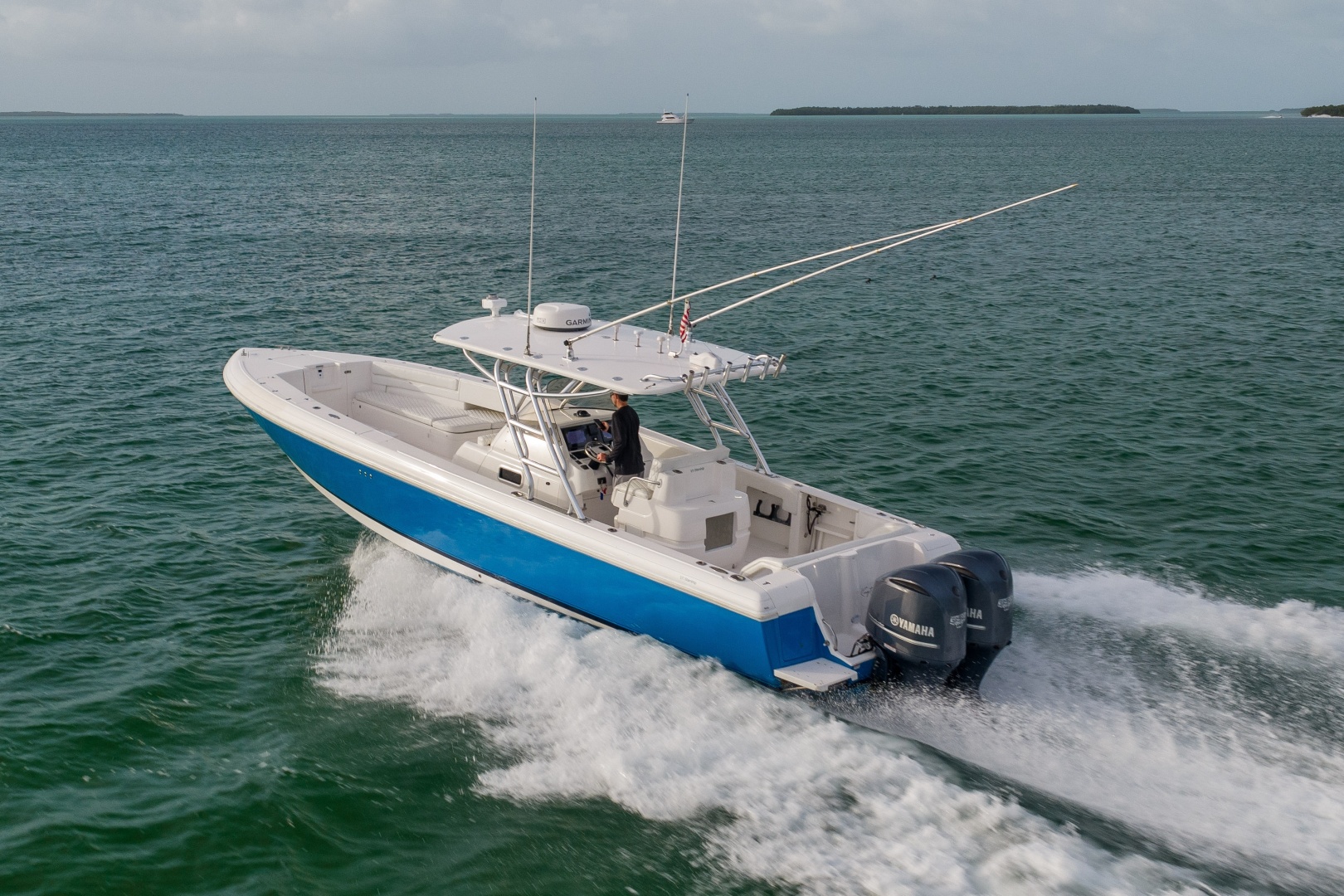 2011 Intrepid 370 Open