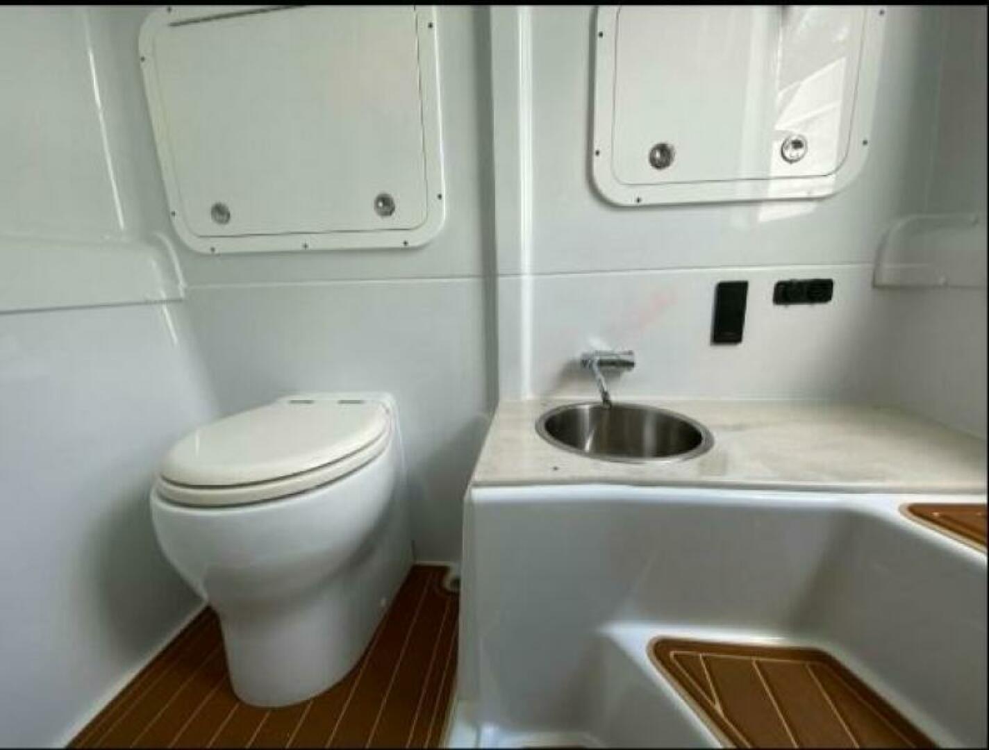 2019 Yellowfin 42 Offshore