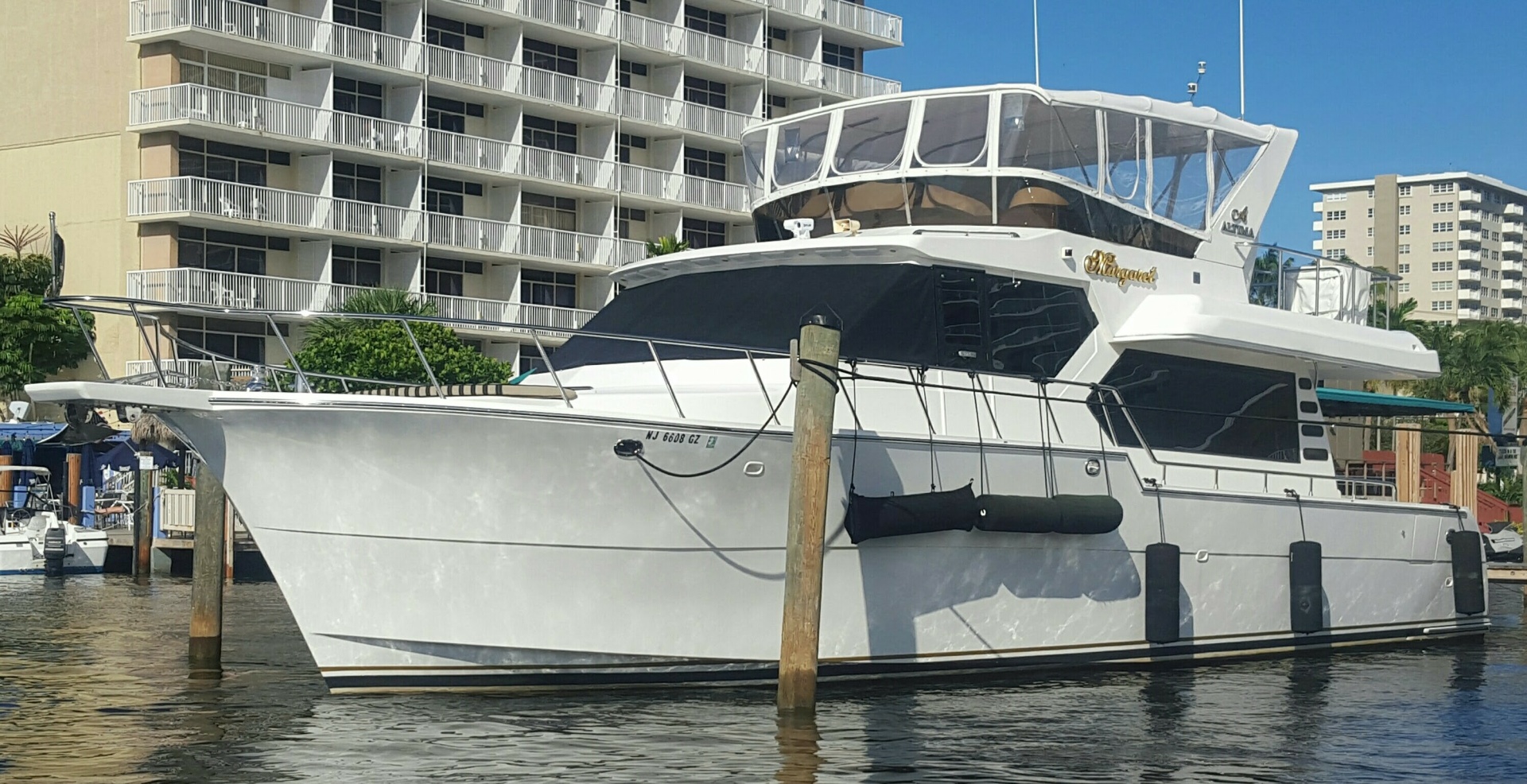 2006 Altima Motor Yacht