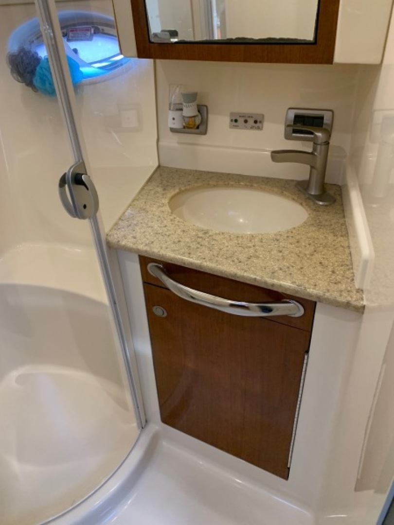 R Sea Cat 42ft Sea Ray Yacht For Sale